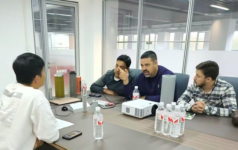 跨境交流 共促合作—?dú)g迎敘利亞客戶(hù)來(lái)我廠參觀交流